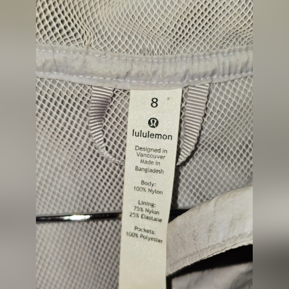 Lululemon In The Clear Jacket Silver Lilac Size 8 - Picture 5 of 8